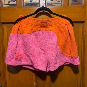 Womens Nike Uphoria Shorts. Sz L